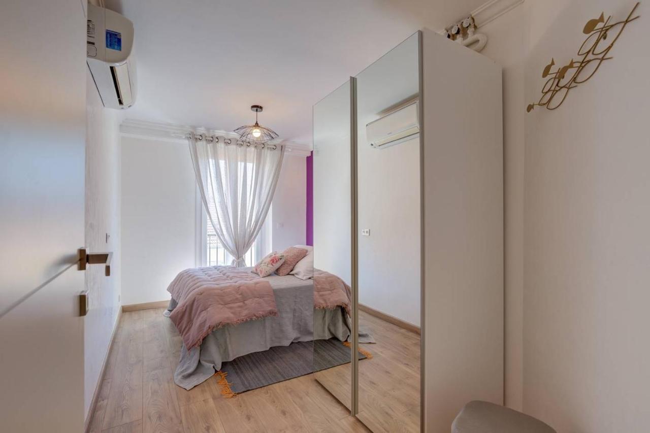 Friendly & Designed In The Golden Square Niza